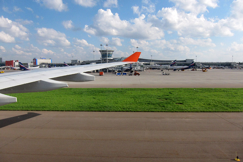 　謝列梅捷沃機場（sheremetevo　SVO），該是最近電視新間最多聽見的機場，早排斯諾登就是在此機場逗留一段時間的機場了。