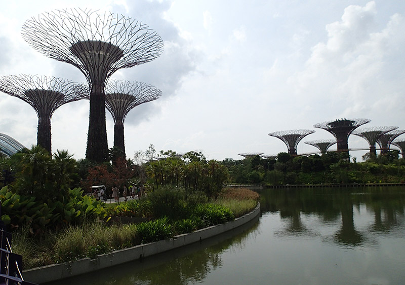 　Gardens by the Bay.