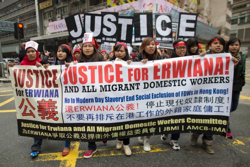 團體聲援在香港打工被虐的印傭Erwiana（圖：歐新社）