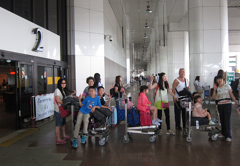 　廊曼機場，效率很高，從下機到取回行李可能20分鐘已完成。
