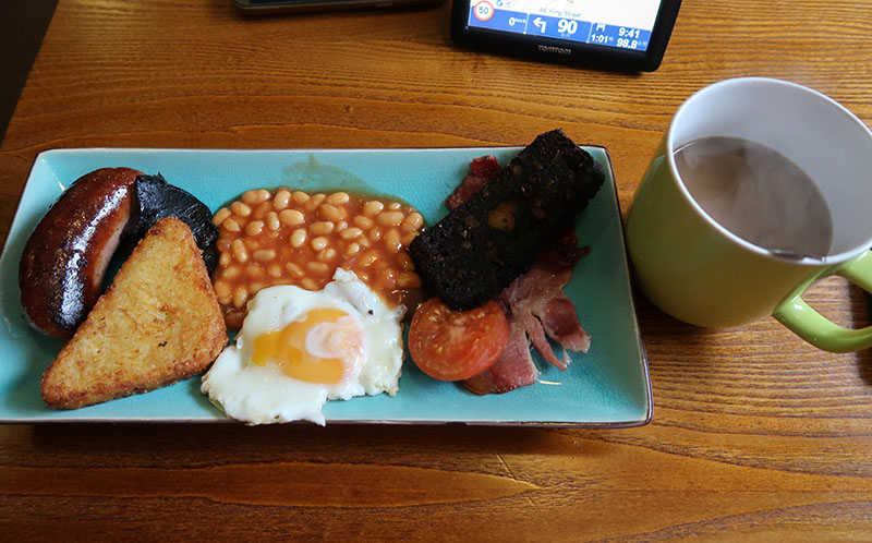 　這個該是正式的英式早餐了，旅館早餐另計，£6.95/Adult，£4.95/Child。