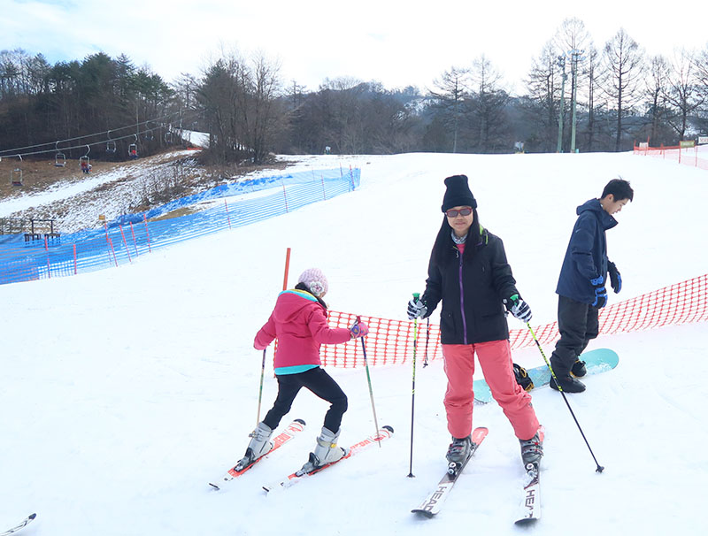 　除笨忍外，團友都是第一次滑雪。