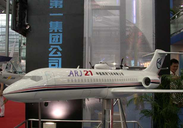 飛機都來參展?只是模型．
<br />ARJ21---我國第一架具有自主知識產權的新型支線飛機，詳細內容如下：
<br />http://finance.people.com.cn/GB/1037/3731845.html