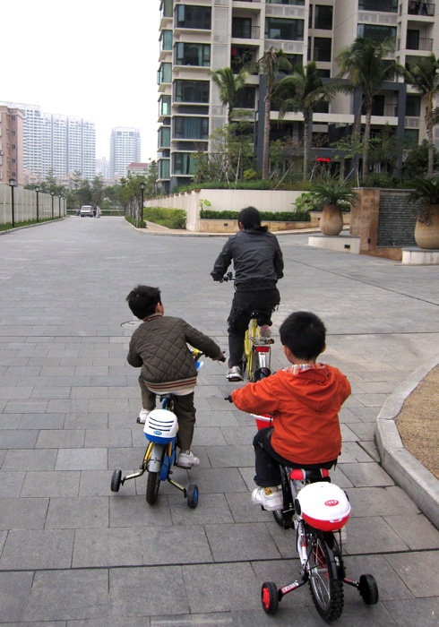 　不過要這樣一家大小去踩單車，澳門是沒有機會的了。