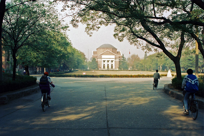　這個也是清華大學的標誌性建築之一---大禮堂，據說是美國人設計的。
