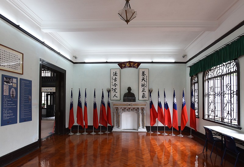 　展覽館內仍然可以展示中華民國國旗，成為澳門唯一一處可以公開展示中華民國國旗的地方。