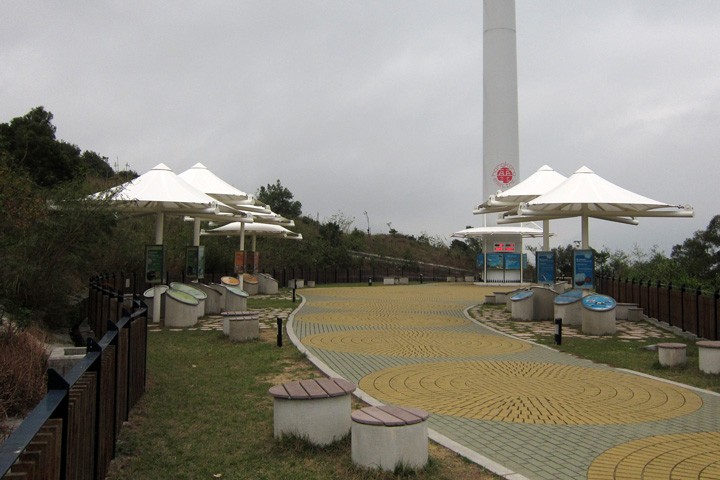 　除了風力發電常識外，小廣場還有其它環保能源的常識介紹，是一個小科普天地。