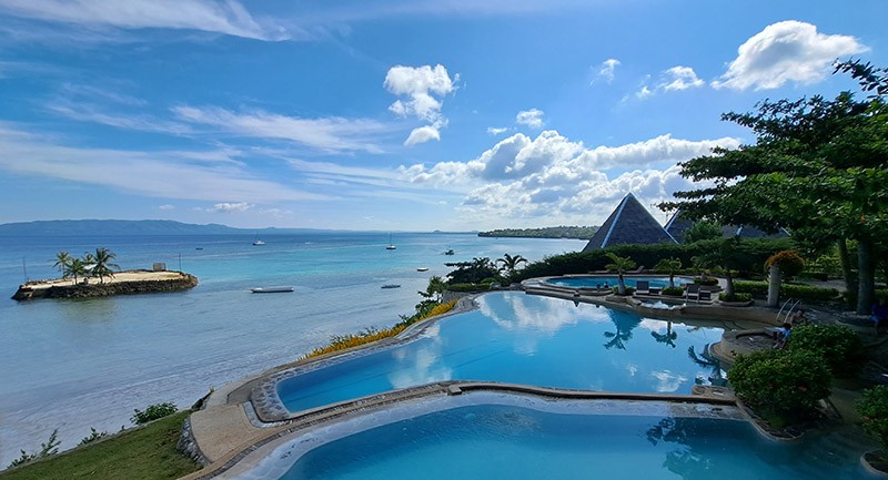 　酒店的私人沙灘及小島。