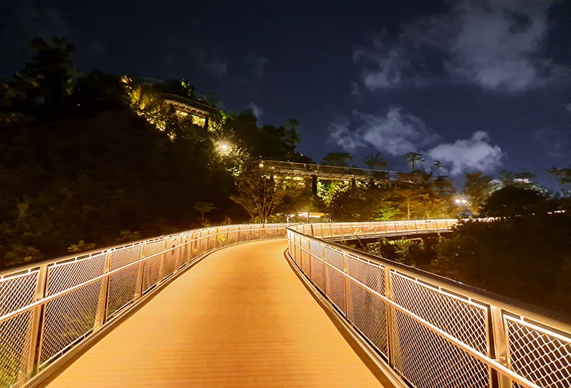 　重回香山湖公園。