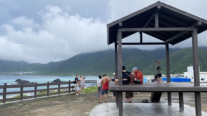 　再到東清一小高點的觀景台與東清說再見。