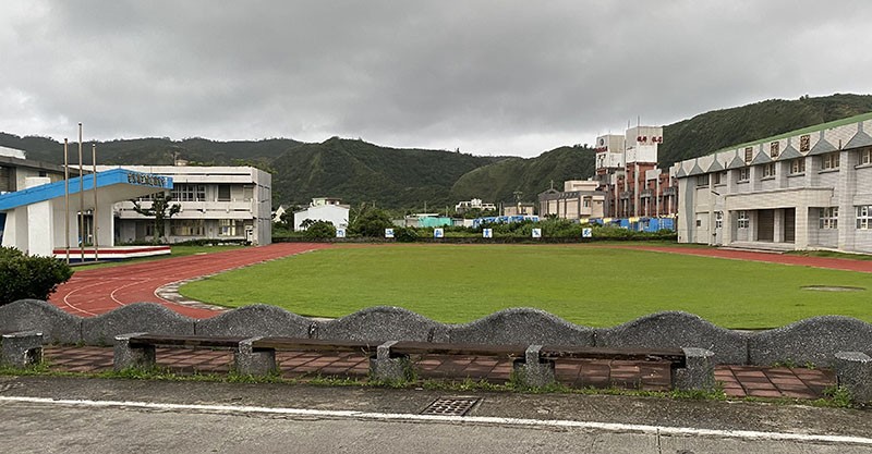 　綠島國民中學，也都是沒門沒牆沒保安。