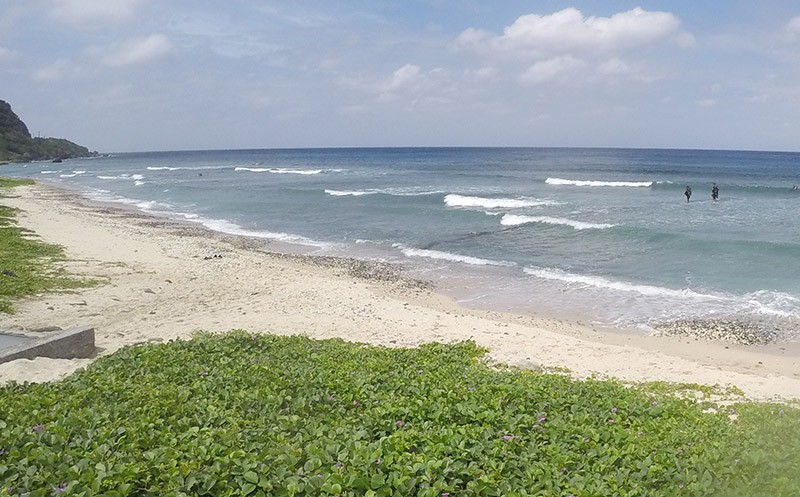 　下水點也是棧道鋪在潮汐帶上，方便潛客上下水。