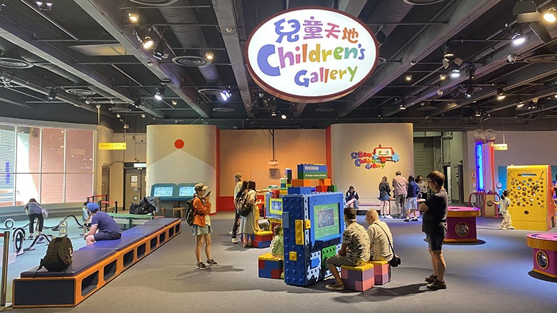 　三樓兒童天地 ，設有讓兒童玩樂的科學展品，讓小朋友開始接觸科學的地方。