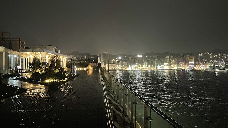 　當年環台主要城鎮只缺基隆，這次來正好彌補及感受到基隆的雨都風情。
