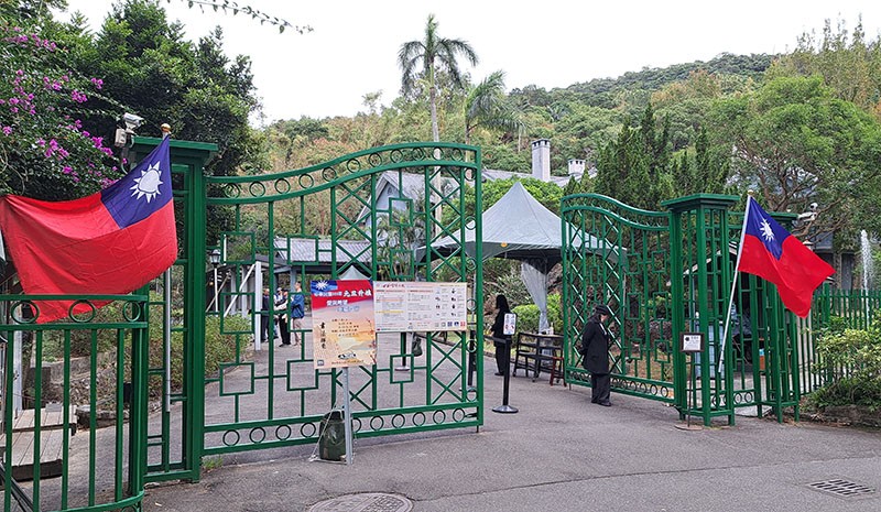　公園最深處是士林官邸正館。