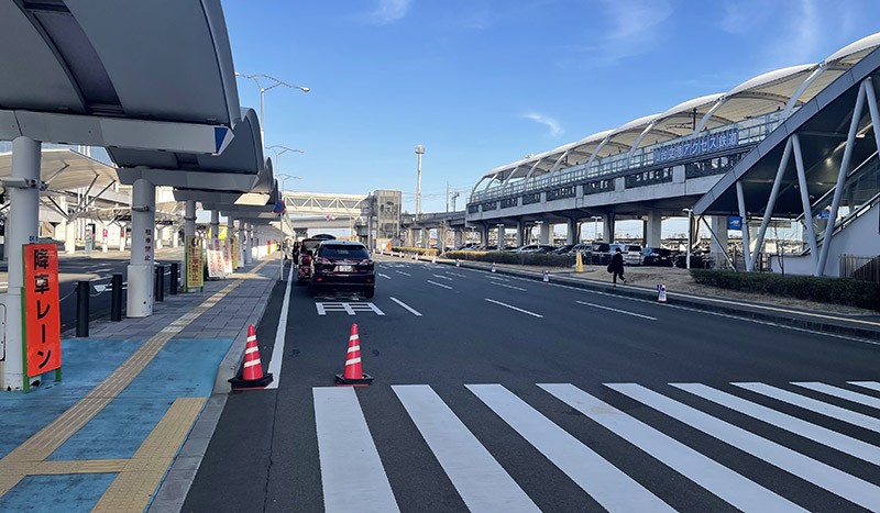 　仙台似沒其他地方那麼大名氣，但20分鐘一班的JR機場線也擠得動彈不得。
