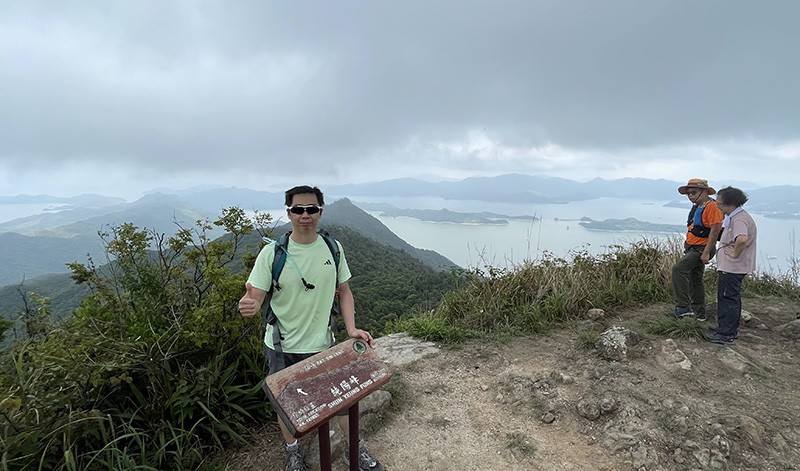 　小落小上百多米，來到一高點----純陽峰，後來才知純陽是呂洞賓的道號。原來到了八仙嶺的核心地帶了。