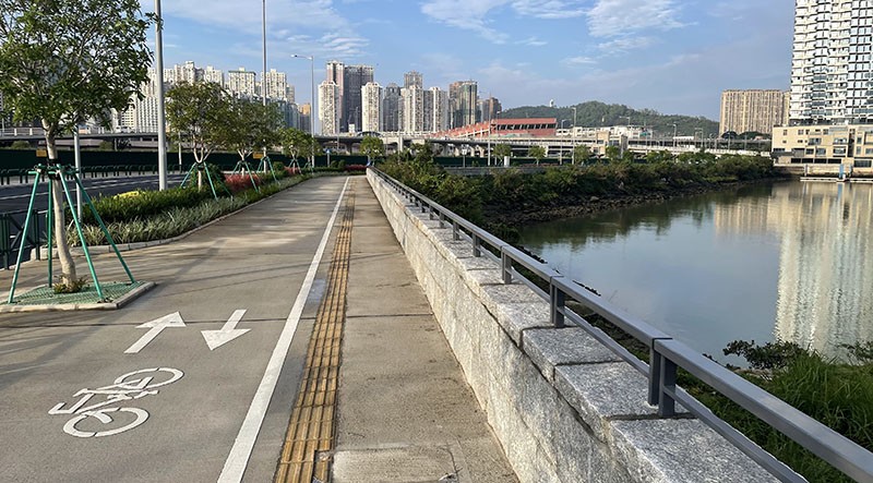 　原來西灣橋與蓮花路單車徑已接通了。