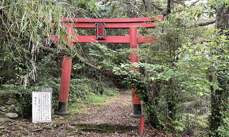 　高野坂只有1.5公里長左右，見到金光稻荷神社的鳥居，接近尾聲了。