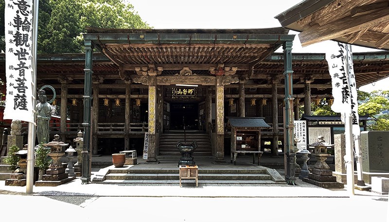 　神社寺廟多人才好，但個人還是喜歡清靜。