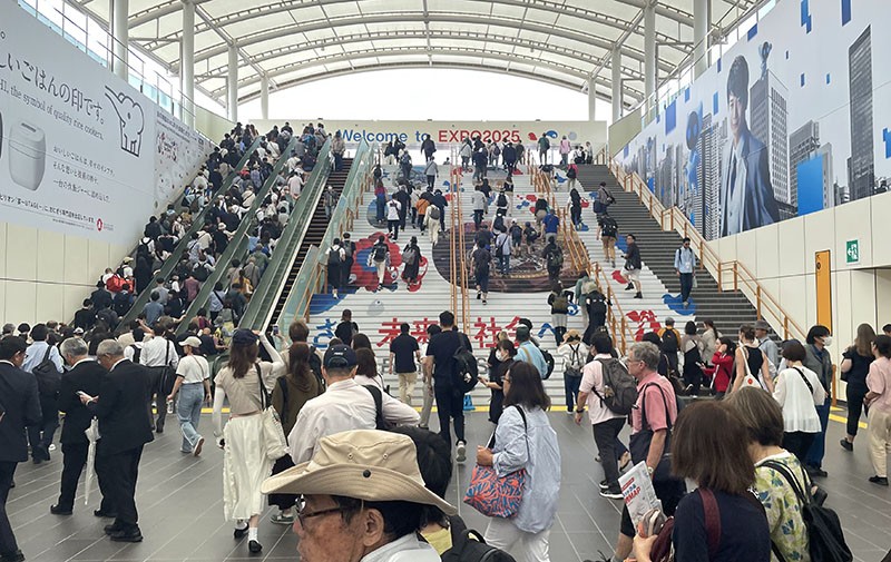　會場位於大阪灣岸的人工島夢洲，有地鐵直達，交通方便。