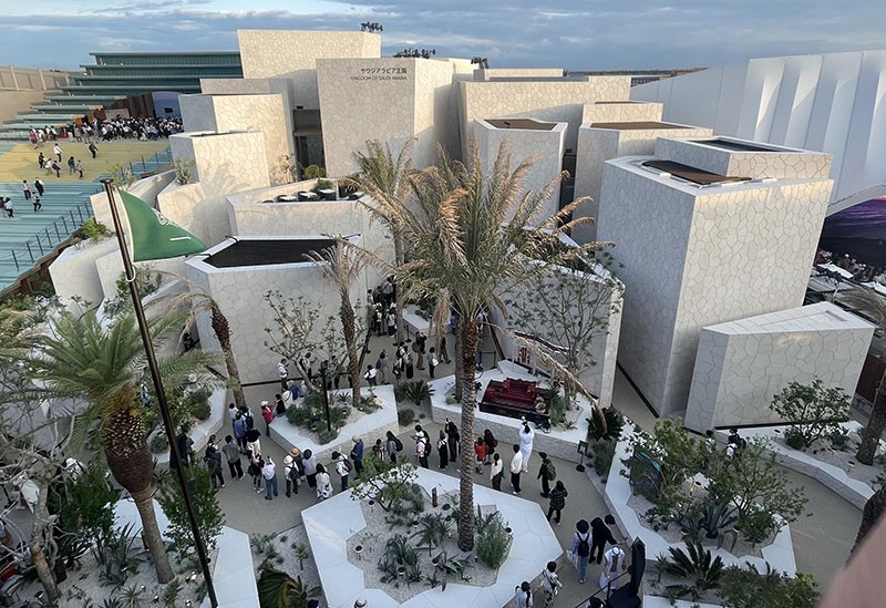 　沙烏地阿拉伯展館是規模僅次於日本館，大阪萬博會場內規模第二大的展館。