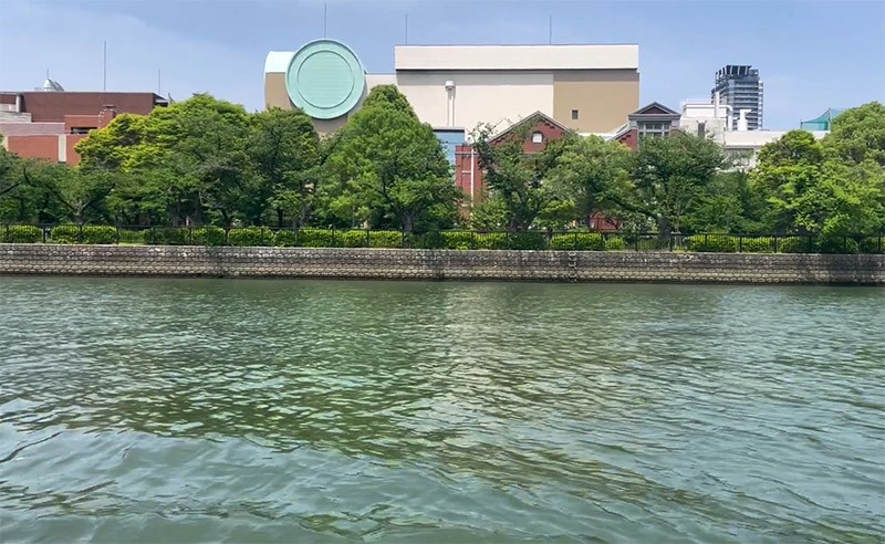 　大阪造幣局，這裡是日本硬幣的製造地，也因「櫻花之路」而聞名。