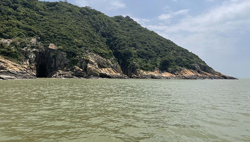 　順便參觀蝙蝠洞。