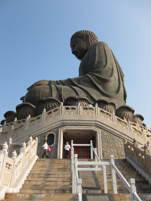 　原來天壇大佛是寶蓮禪寺籌建的，初時還以為天壇大佛是政府搞的旅遊景點。