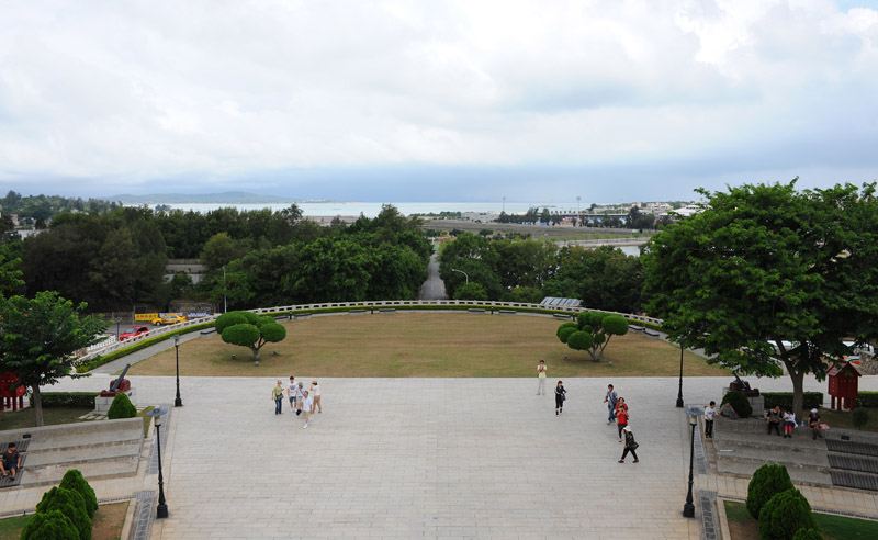 　登上樓頂可觀看全城景觀及小金門海域。